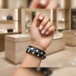 Lodestone Arm Belt for Women (Natural Pain Relief & Blood Circulation, Adjustable, 1 Piece) - Image 4